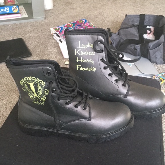 hufflepuff doc martens
